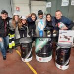 Coupe du monde de Rugby 2023 : Clap de fin ! Résultats du concours de Coupe du monde de Rugby 2023. Les gagnants posent aux côtés des produits Renault Trucks Oils !